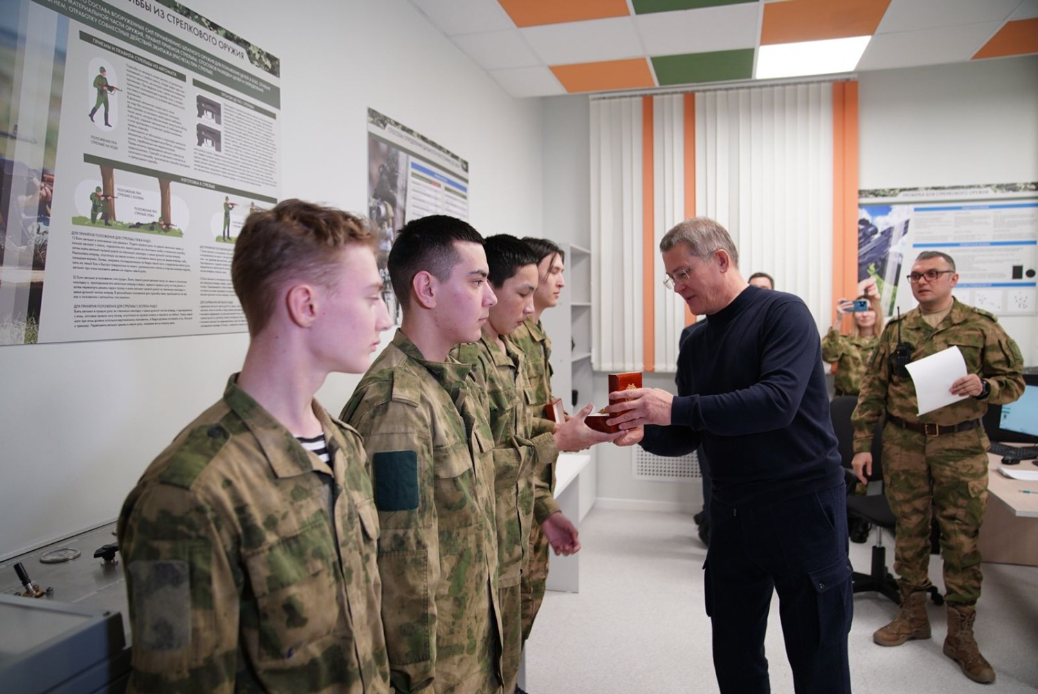 Олег Яровиков