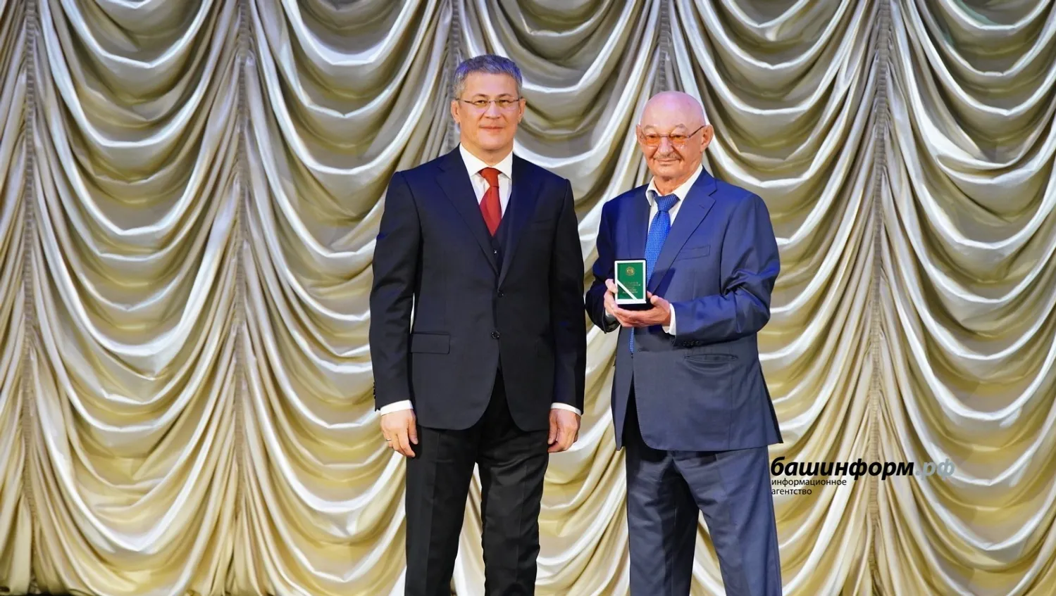 Олег Яровиков