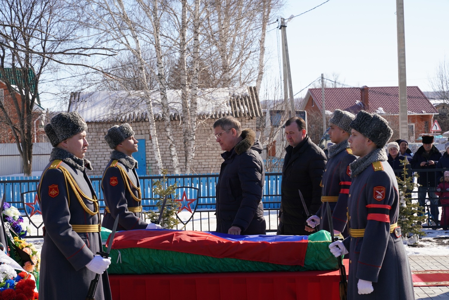 Олег Яровиков