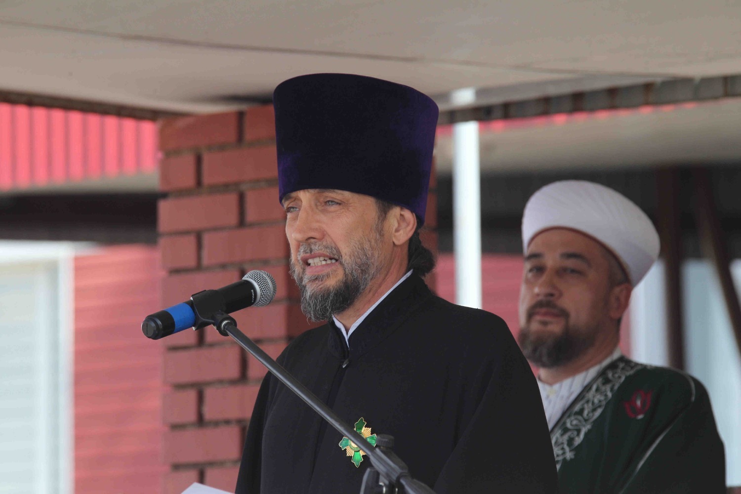 Олег Яровиков