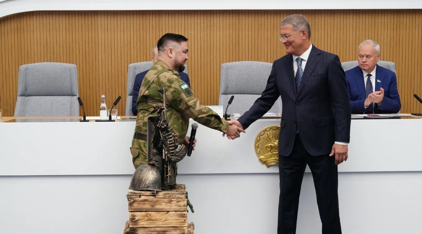 Олег Яровиков