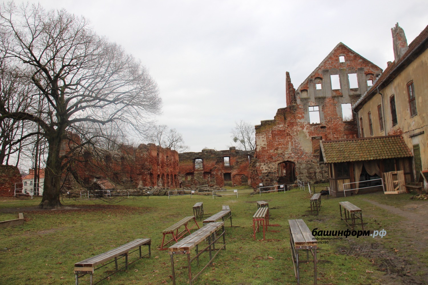 Руины Инстербургского замка