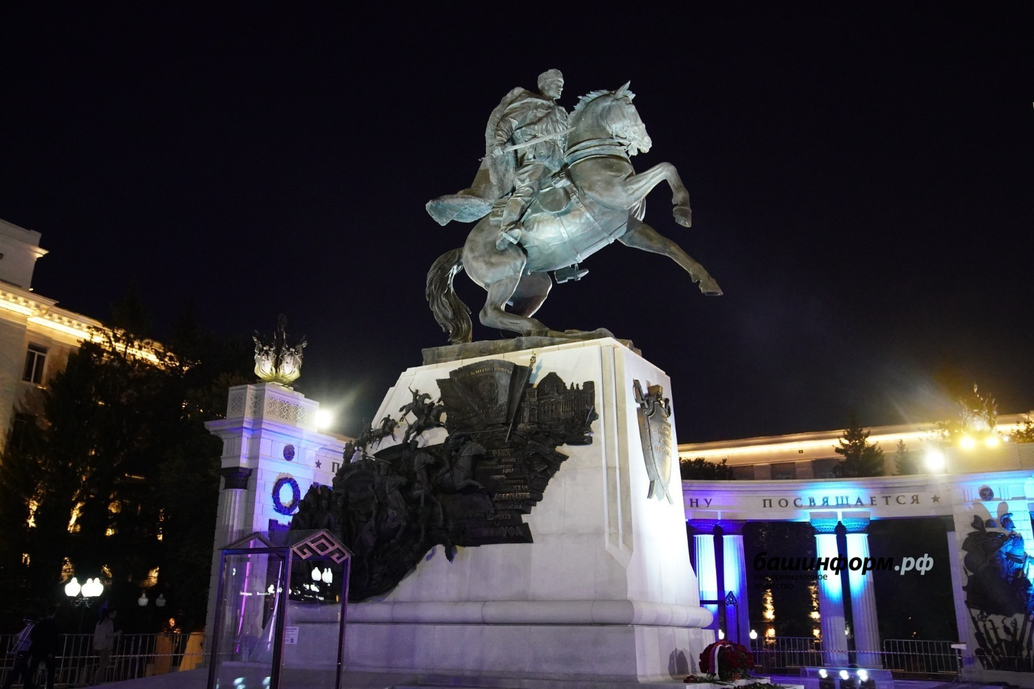 Олег Яровиков