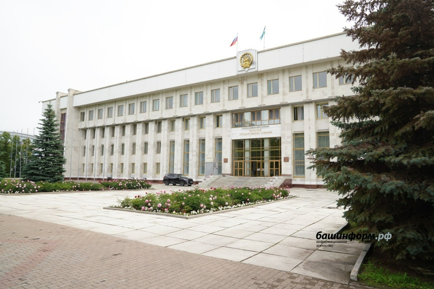 Олег Яровиков