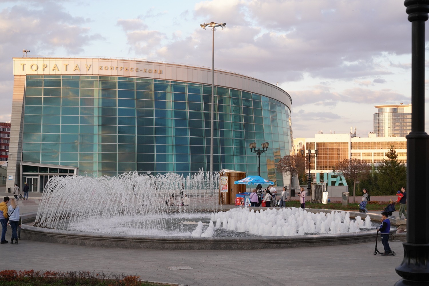 Олег Яровиков