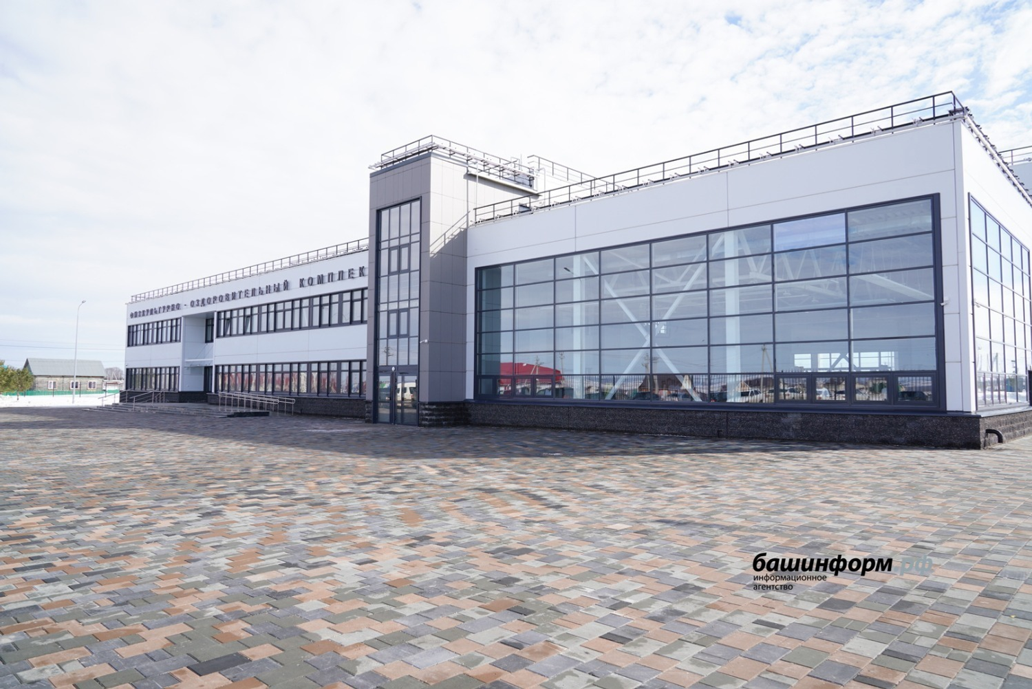 Олег Яровиков