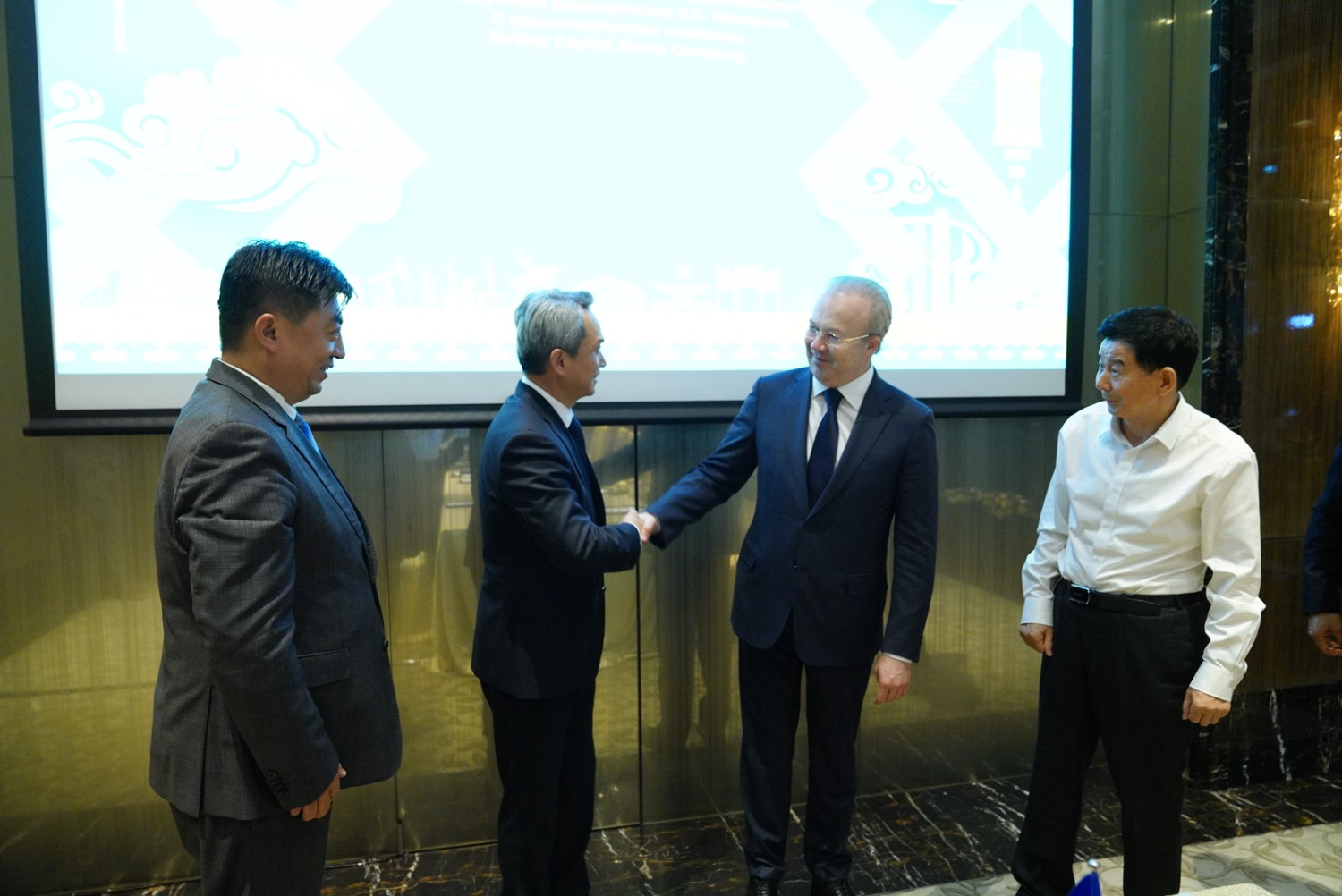 Олег Яровиков