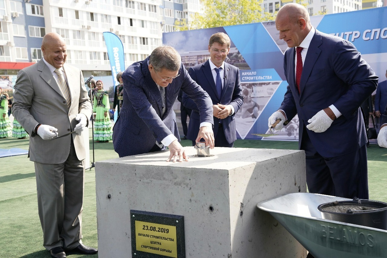 Олег Яровиков