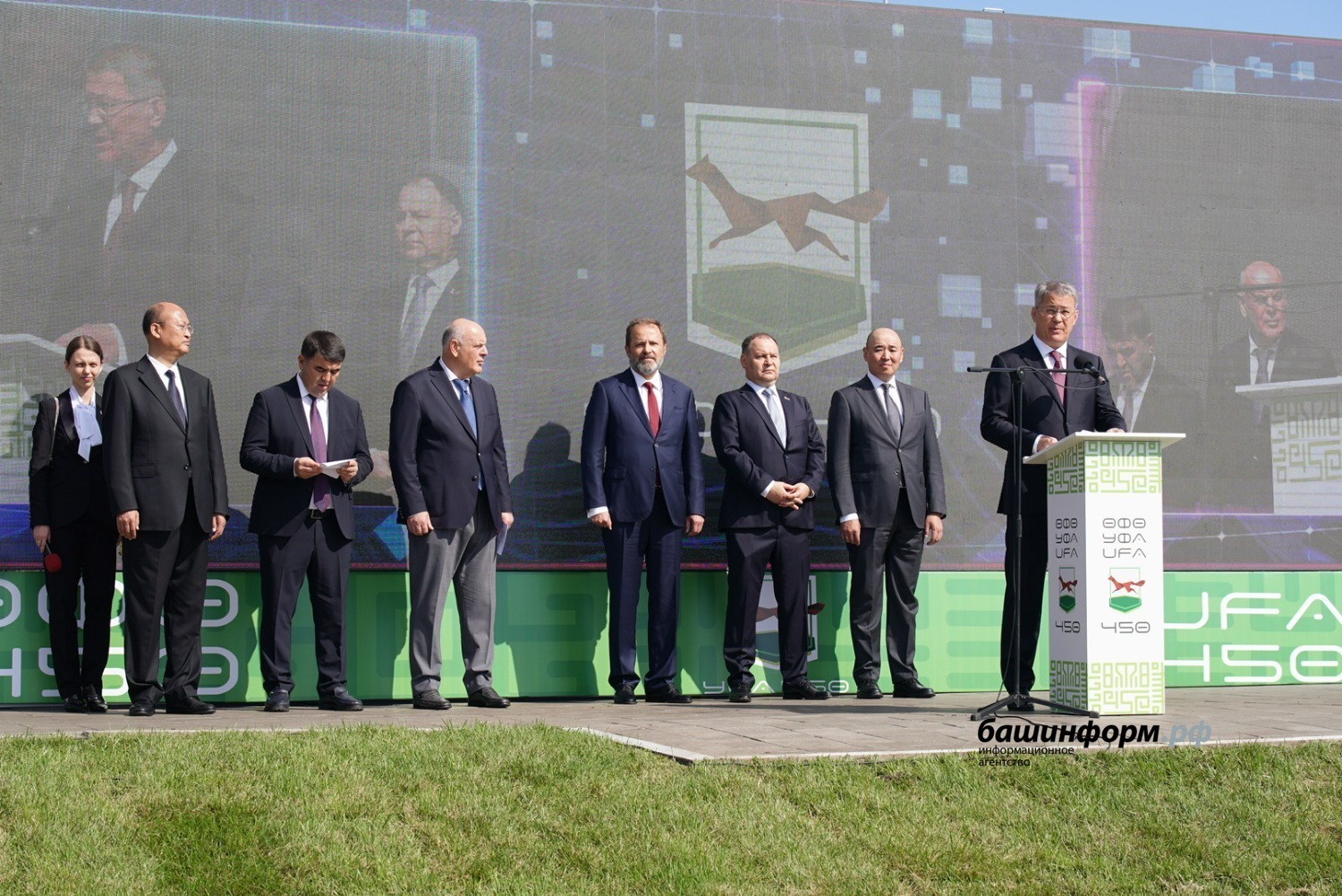 Олег Яровиков