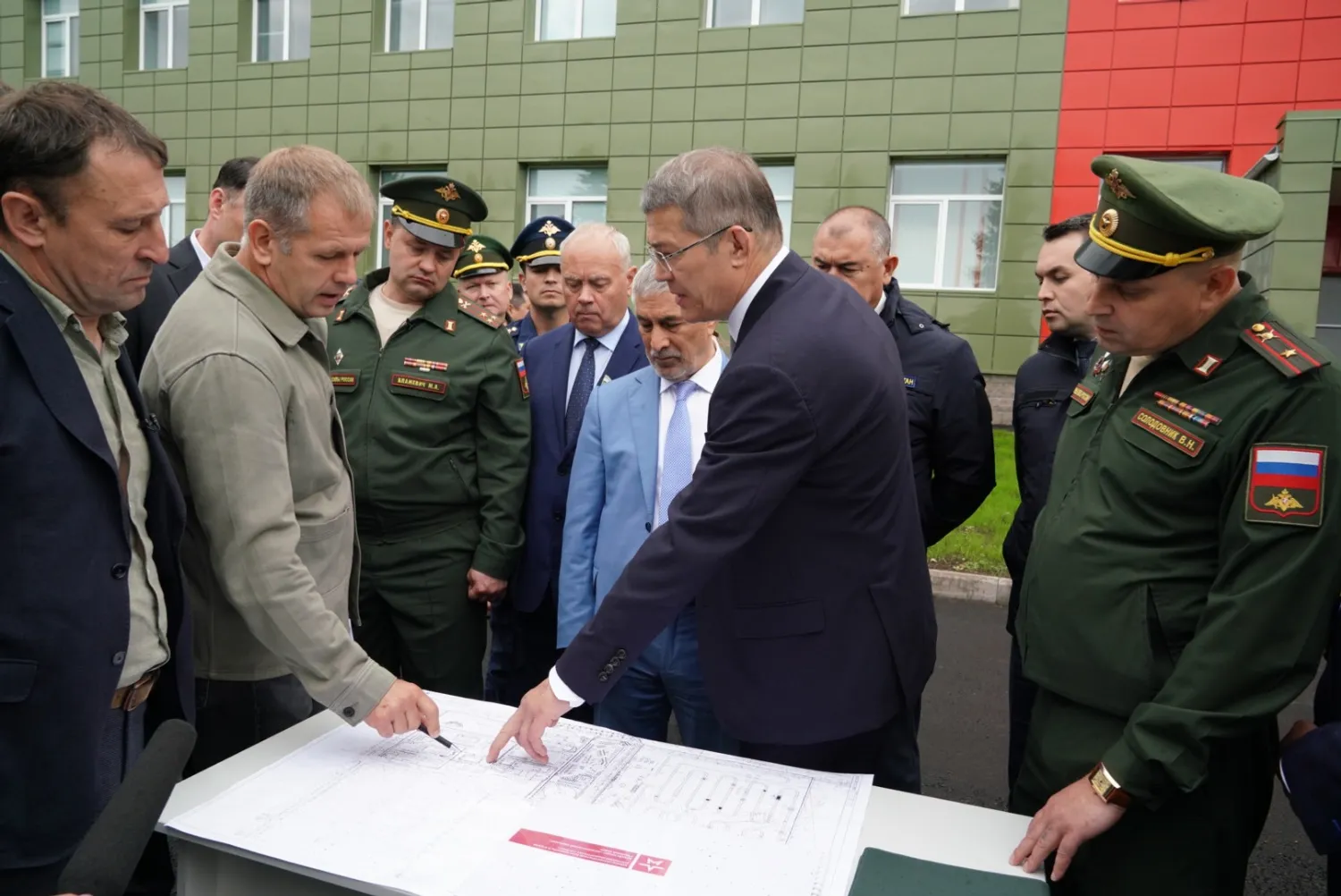 Олег Яровиков