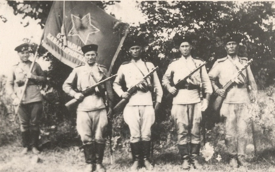 Знаменосцы Башквадивизии