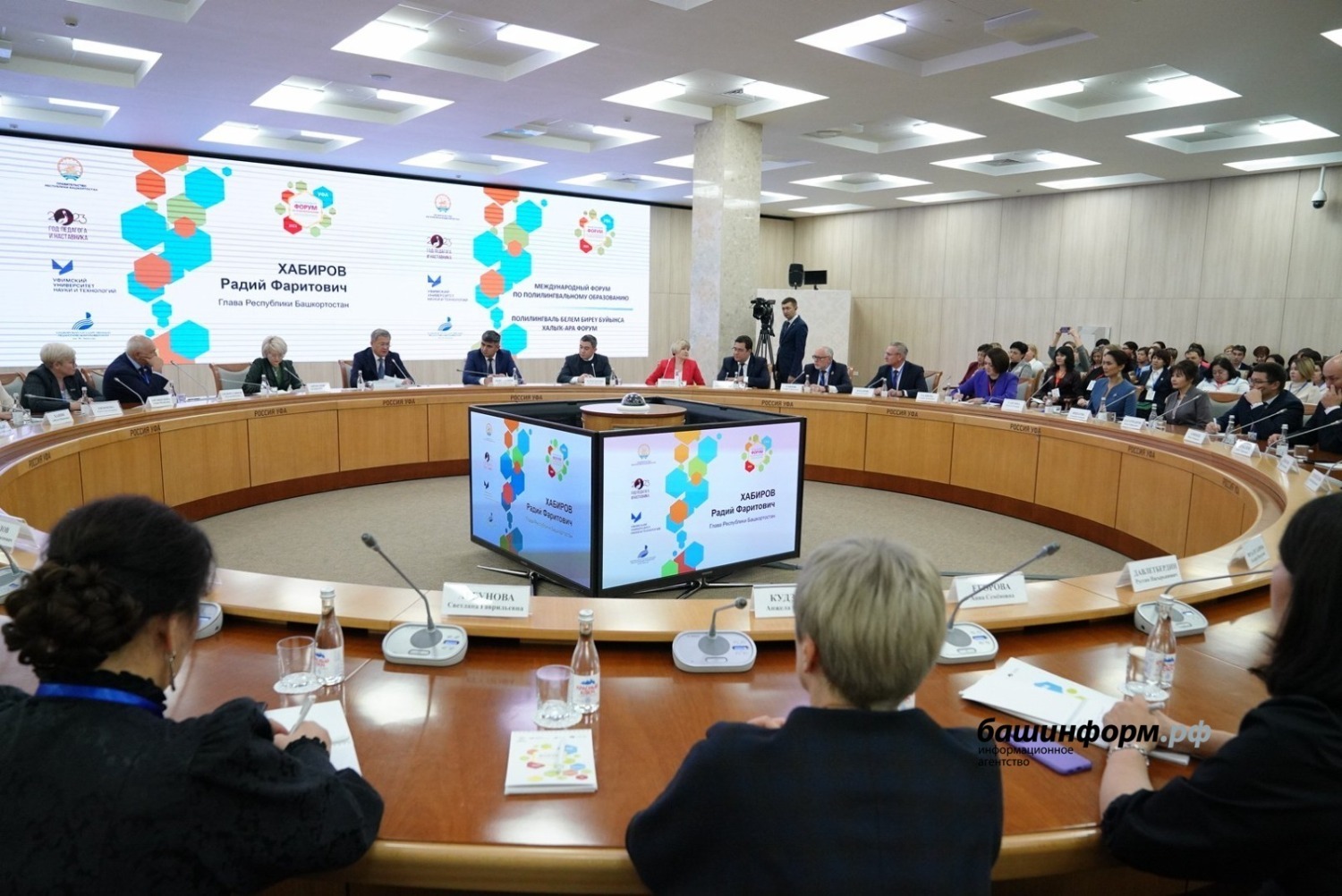 Олег Яровиков