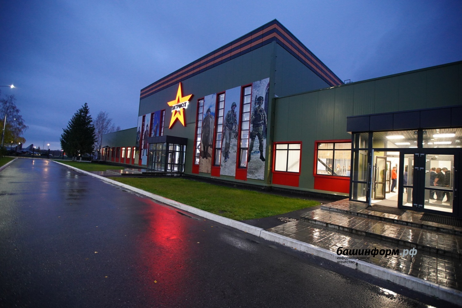 Олег Яровиков