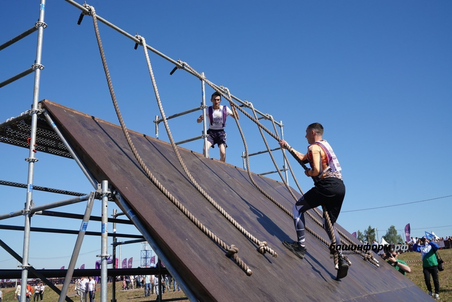 Олег Яровиков