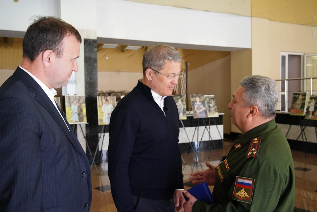 Олег Яровиков