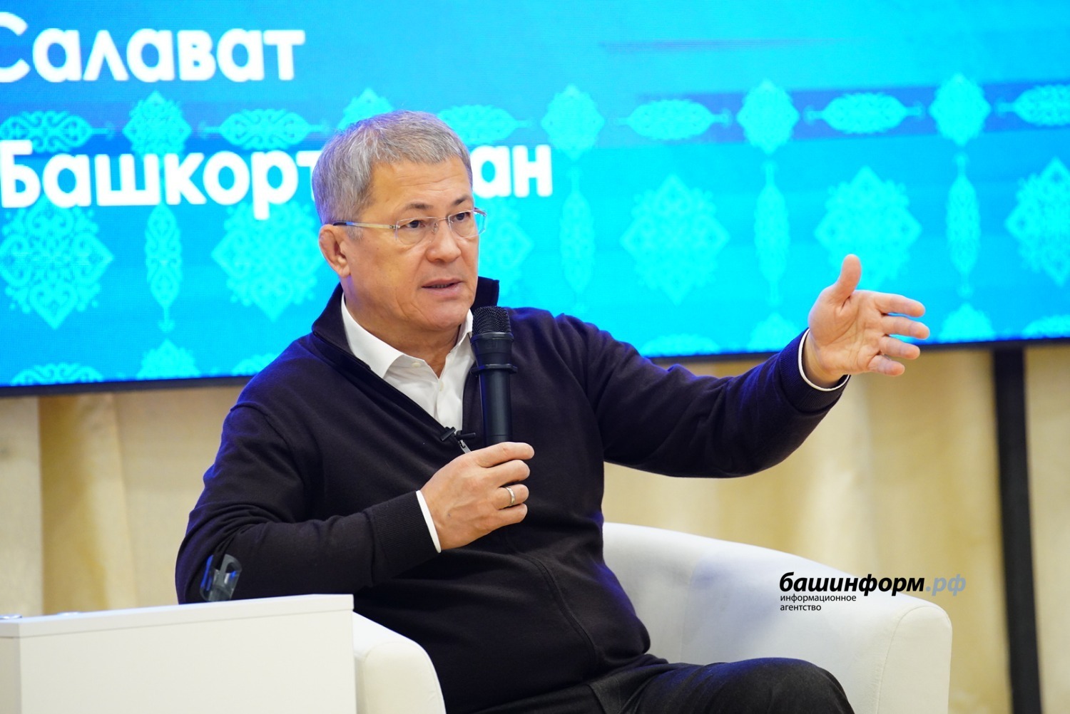 Олег Яровиков