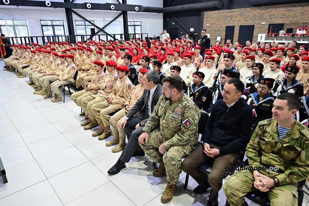 Азат Мухамедьянов  пресс-служба  Главы РБ