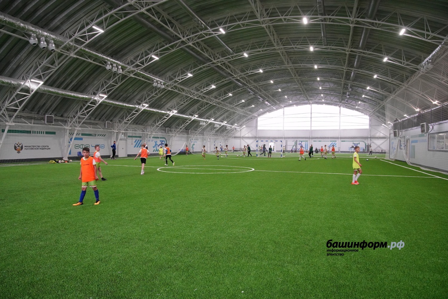 Олег Яровиков