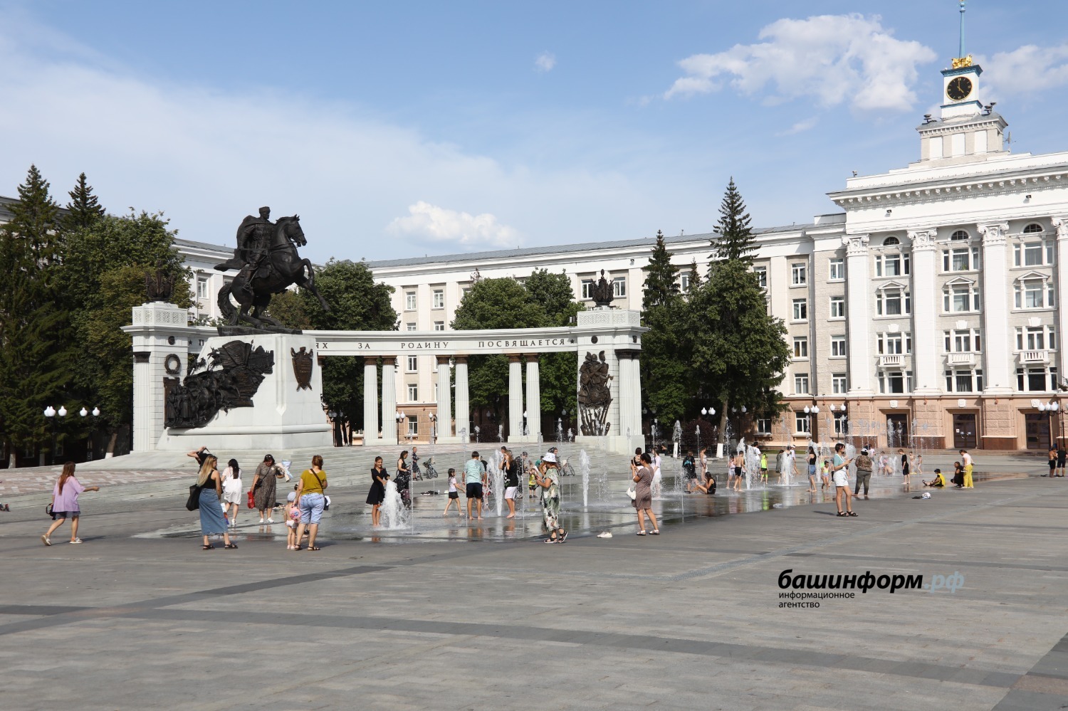 Валерий Шахов  Советская площадь