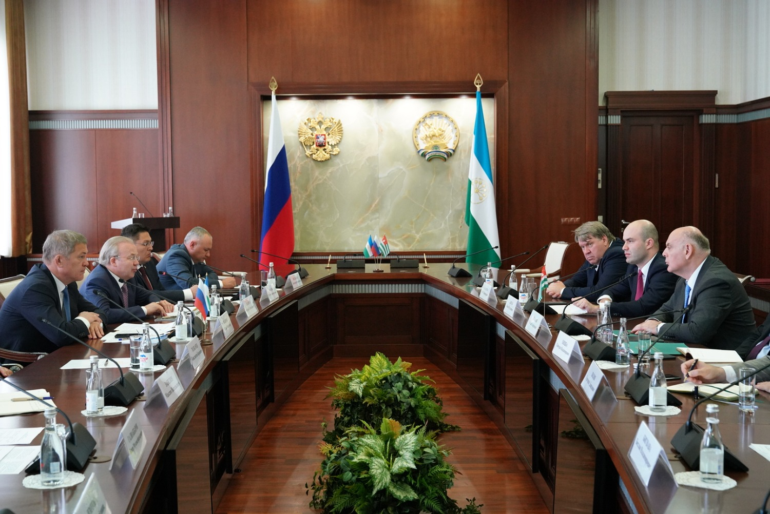 Олег Яровиков