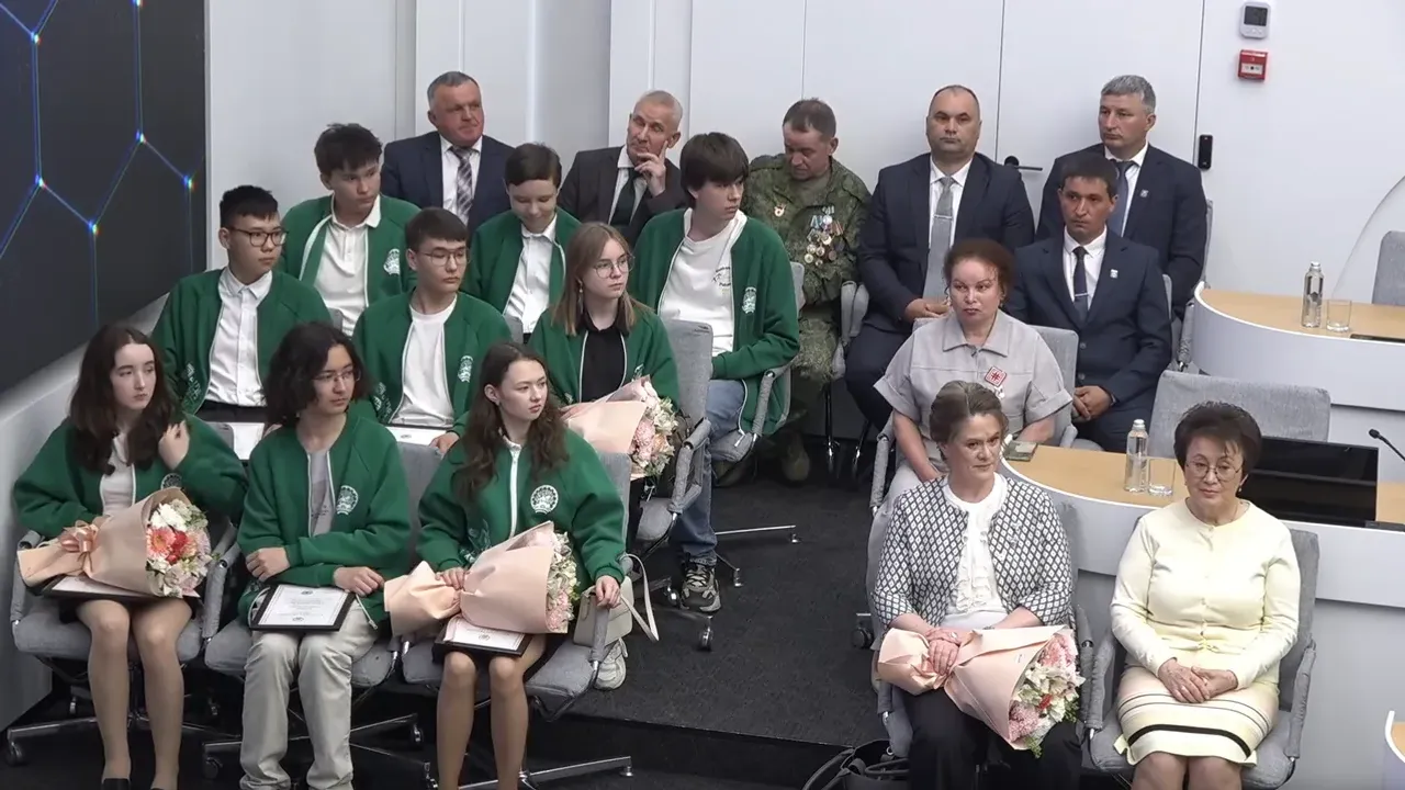 скриншот видео оперативное совещание правительства РБ