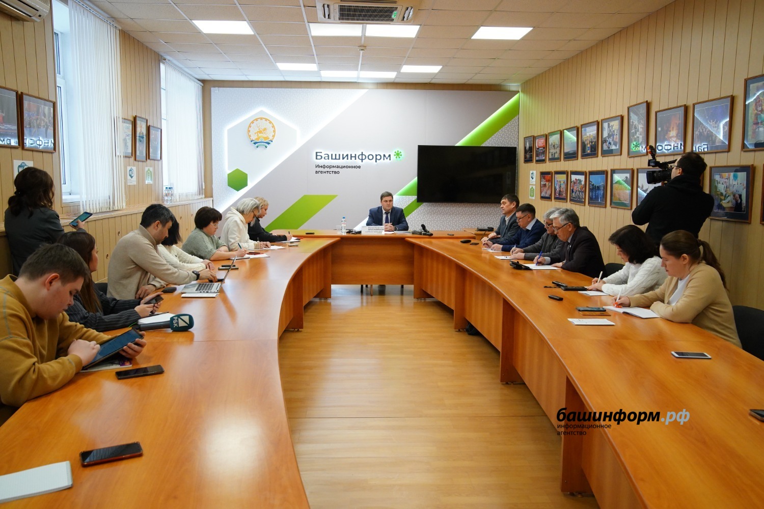 Олег Яровиков